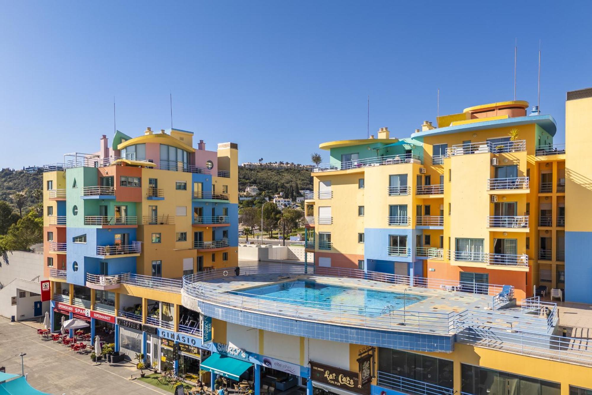 Marina Breeze Apartment With Pool - 900M From The Beach อัลบูเฟรา ภายนอก รูปภาพ