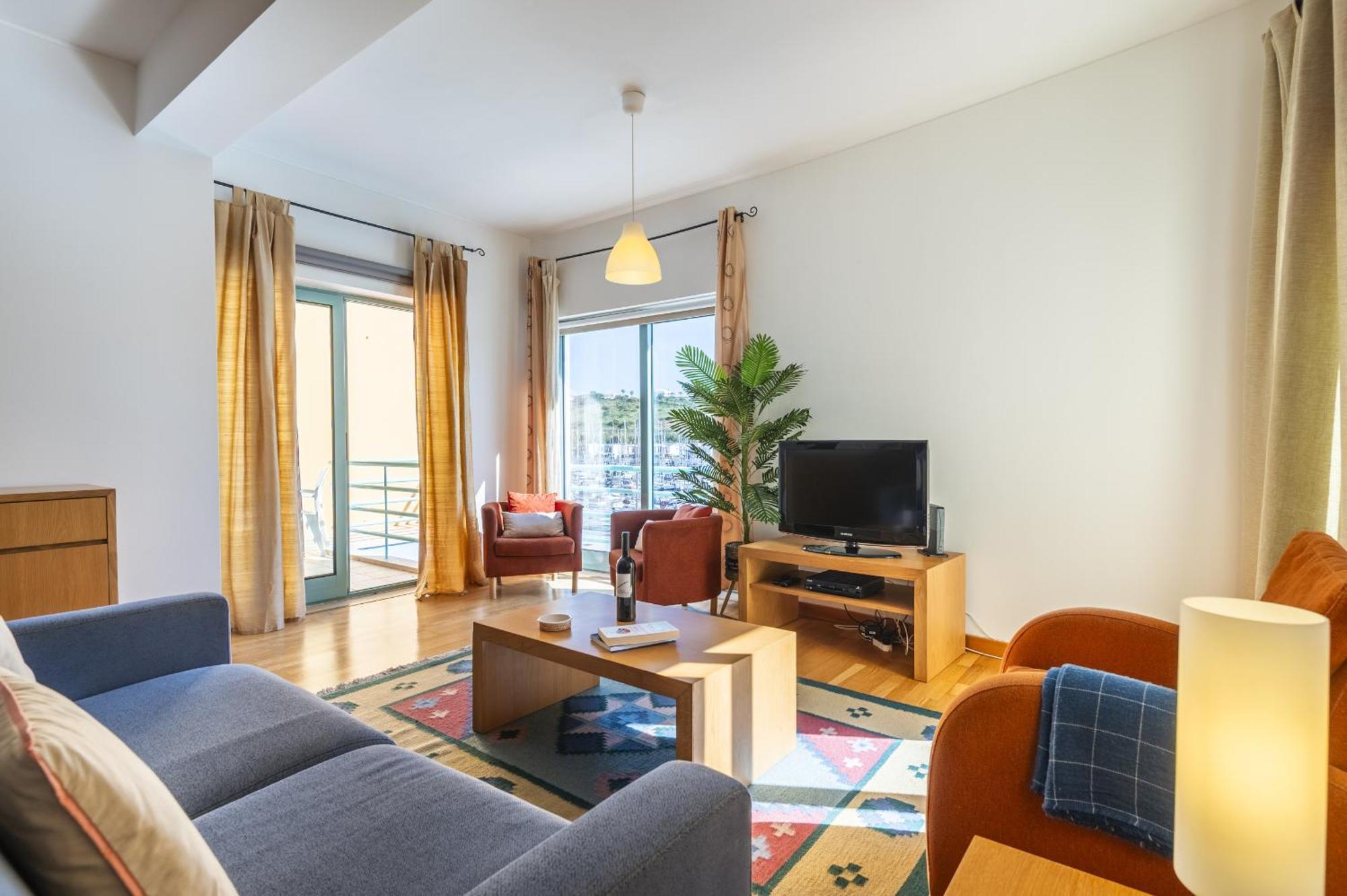 Marina Breeze Apartment With Pool - 900M From The Beach อัลบูเฟรา ภายนอก รูปภาพ