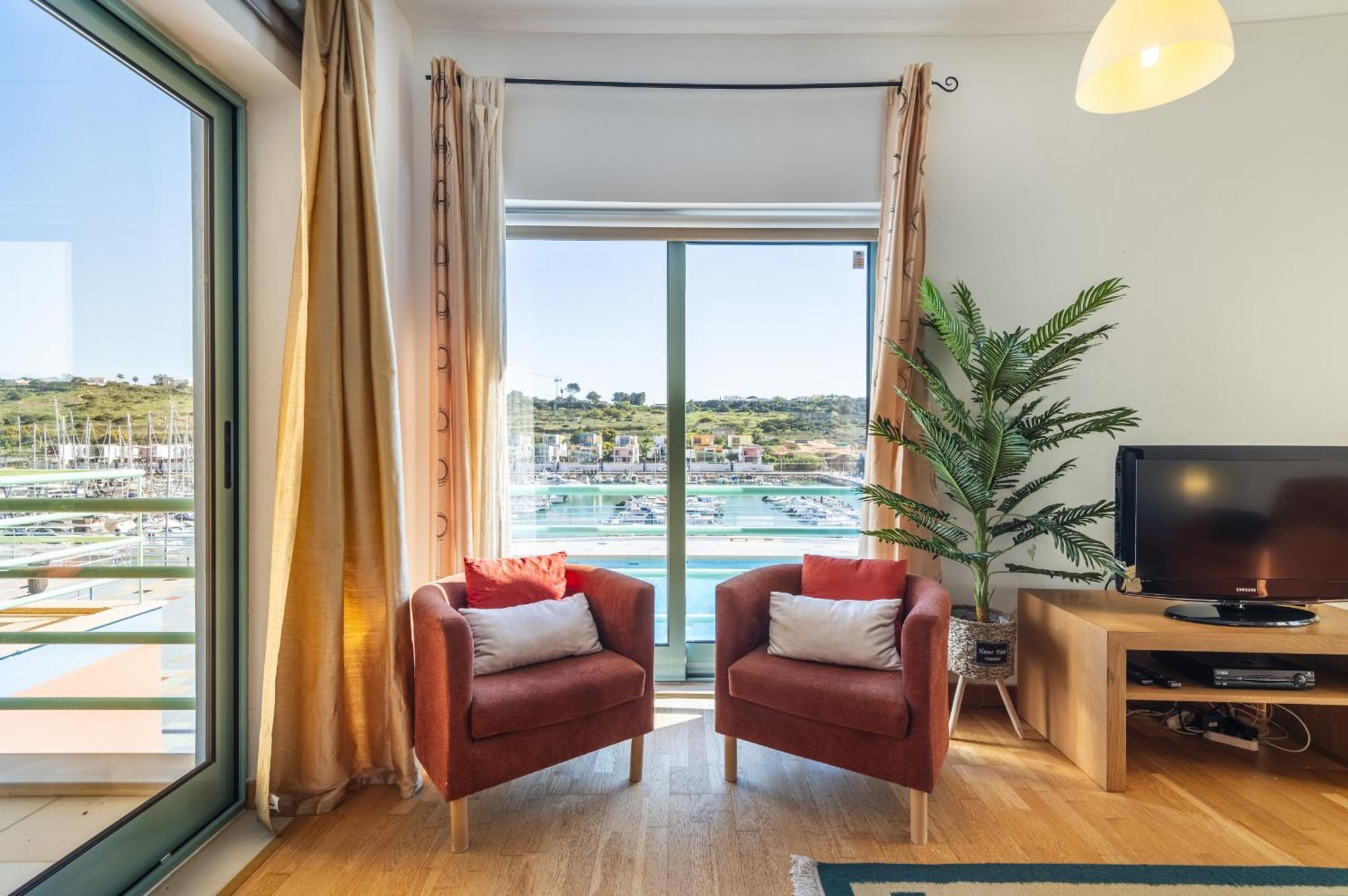 Marina Breeze Apartment With Pool - 900M From The Beach อัลบูเฟรา ภายนอก รูปภาพ