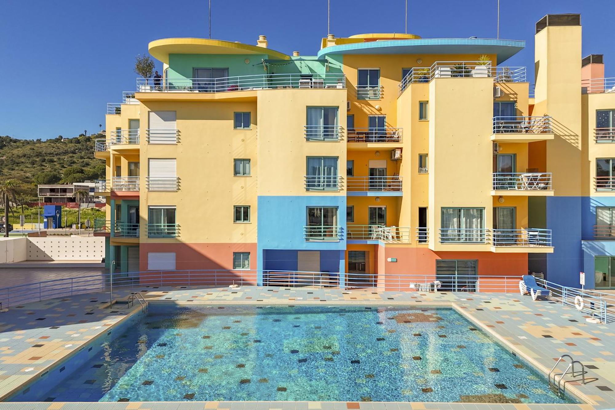Marina Breeze Apartment With Pool - 900M From The Beach อัลบูเฟรา ภายนอก รูปภาพ